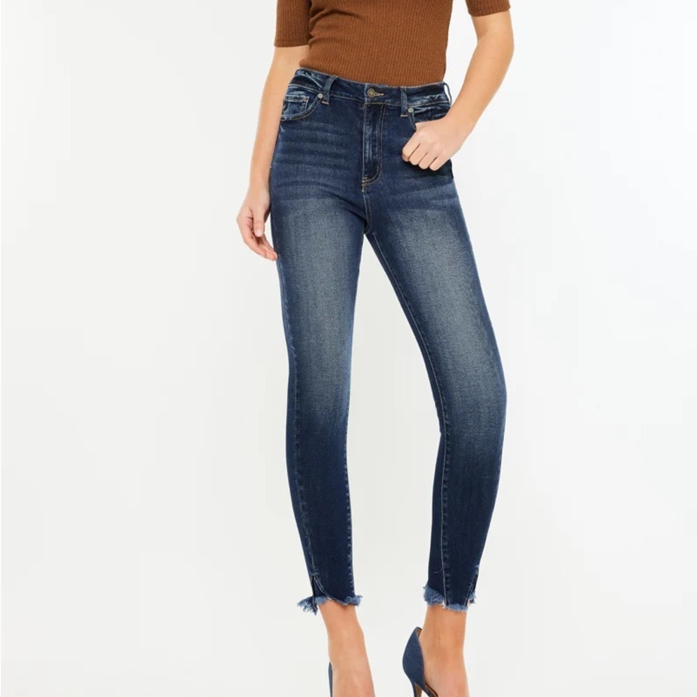 Kancan Women’s Layna Ultra High Rise Ankle Skinny Jeans 7/27 Dark Wash Raw Hem